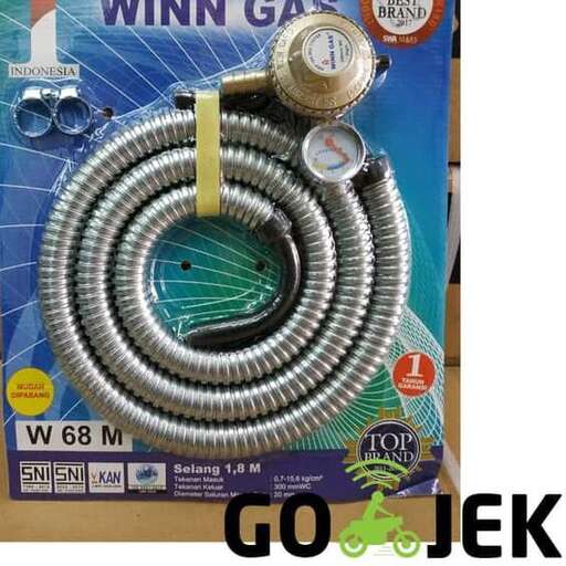 a picture of a necklace and some silver beads.