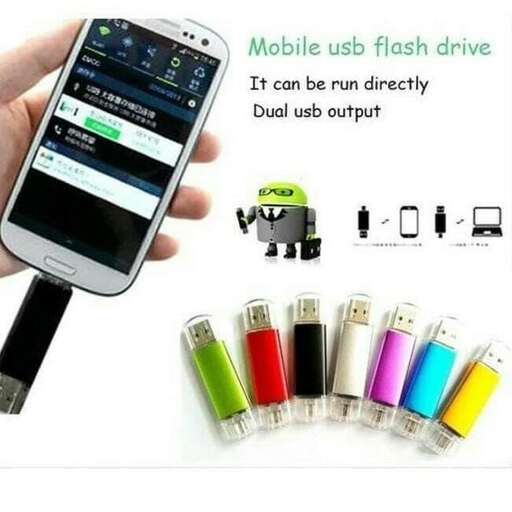 a person holding a cell phone with a battery attached to it.