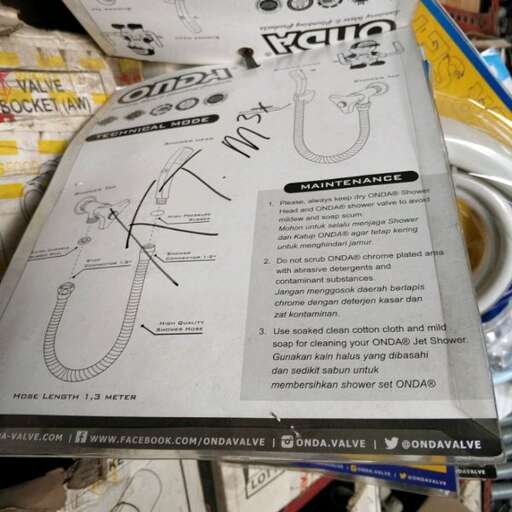the first step to learn how to make a new bag.