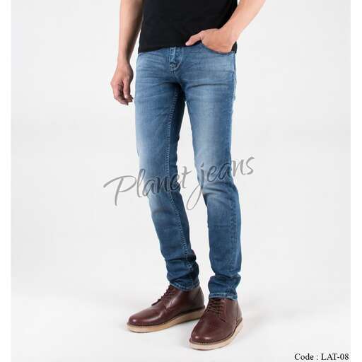 men's jeans with a black t - shirt