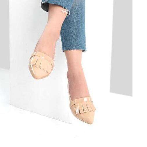 these sandals are made from % recycled leather.