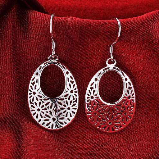 earrings in sterling silver with a floral pattern
