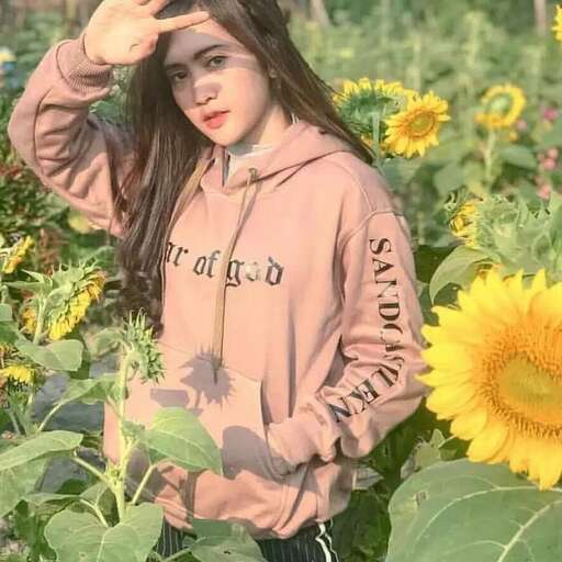 girl in a field of sunflowers