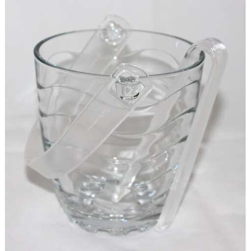 a glass mug with a clear handle on a white background.