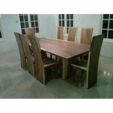 a table made from pallets.