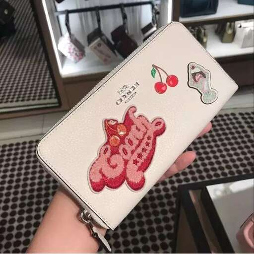 i'm not sure what this is but it's cute.