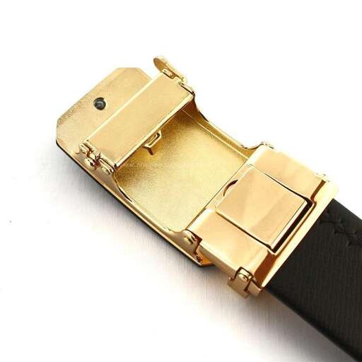 the strap is made of a single piece of leather.
