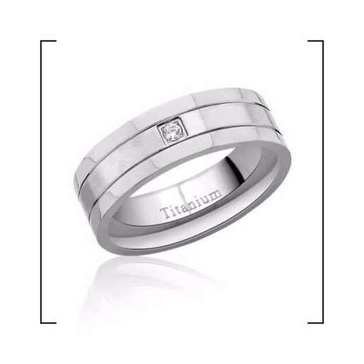 this is a custom made ring that i designed for my husband.