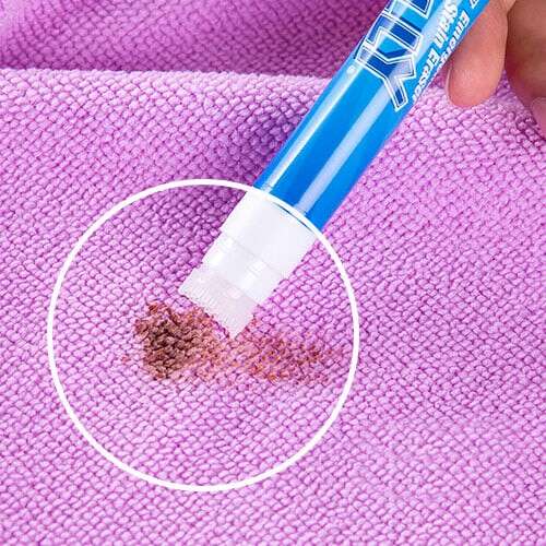 a hole in the fabric is shown in this picture.