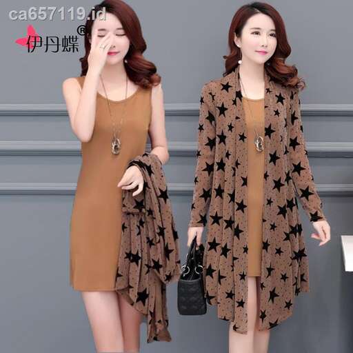 the dress in brown