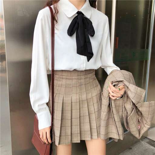 i love the shirt and skirt.