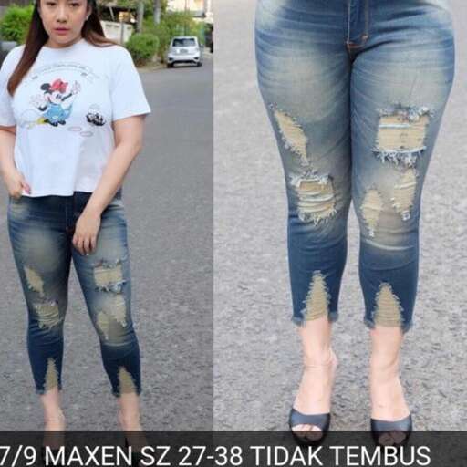 jeans with a t - shirt