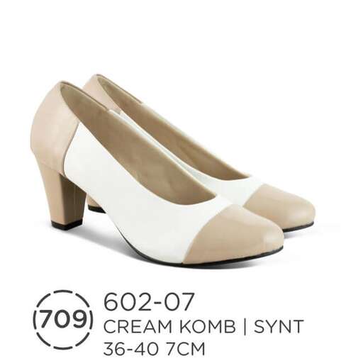 i'm not sure what these shoes are but they are cute.
