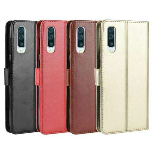 the case is made from leather and leather.