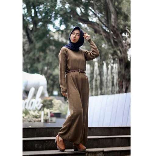 a dress that is made of silk