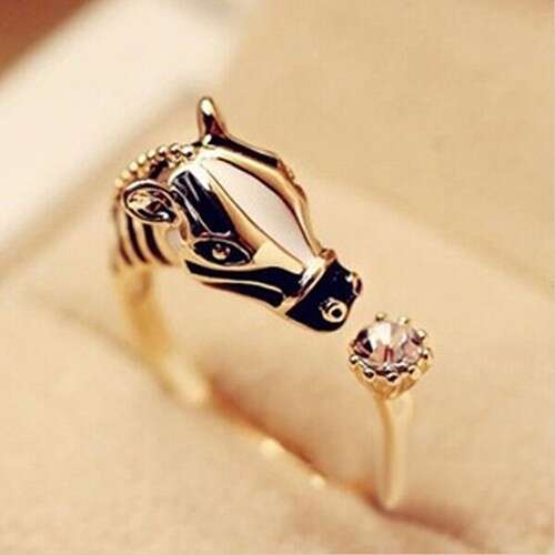 a ring with a diamond and a diamond.