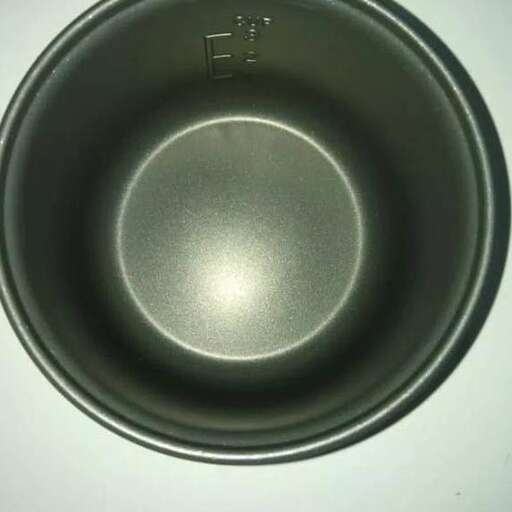 a bowl with a light shining on it.