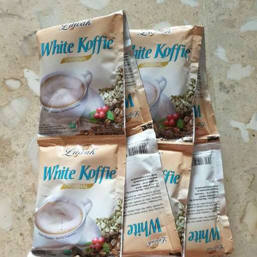 coffee cups in a bag