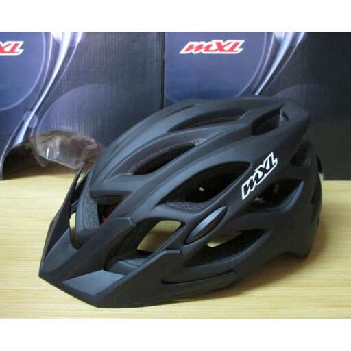 the helmet is a bit too small for the front.