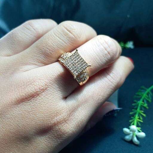 a ring with a flower