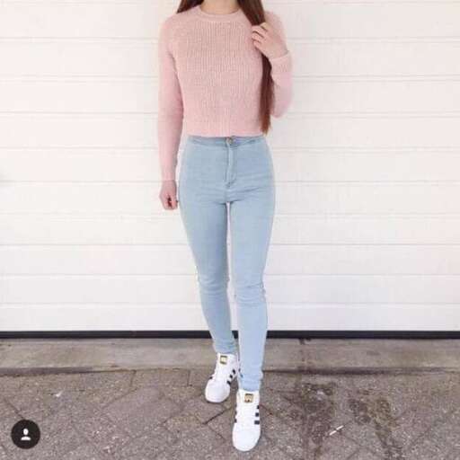 i love the color of these jeans.