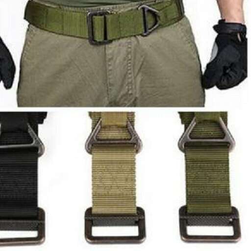 a belt that is made of leather.