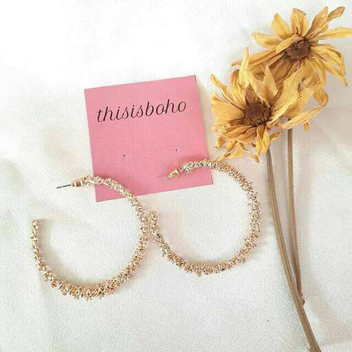 a flower in a necklace