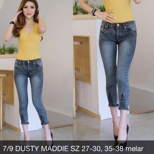 i love the color of these jeans.