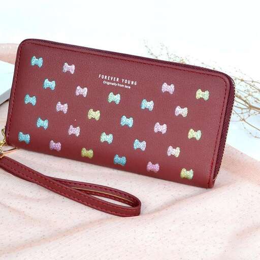 cute little purse with cute little butterflies in the front