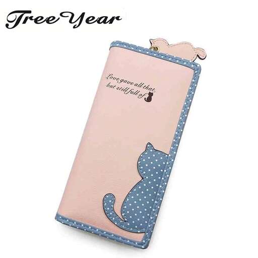 a cute little kitty cell phone case with a cute kitty on it.