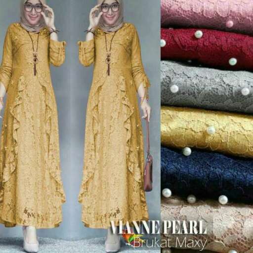 a gold and gold vintage dress with a touch of gold.