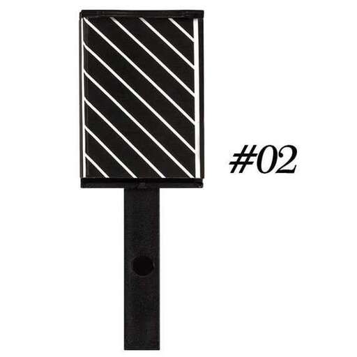 this is a picture of a kitchen knife.