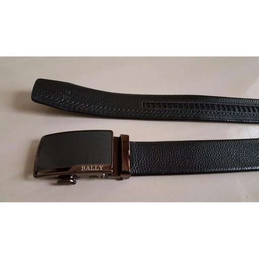 a strap that is on a white surface.