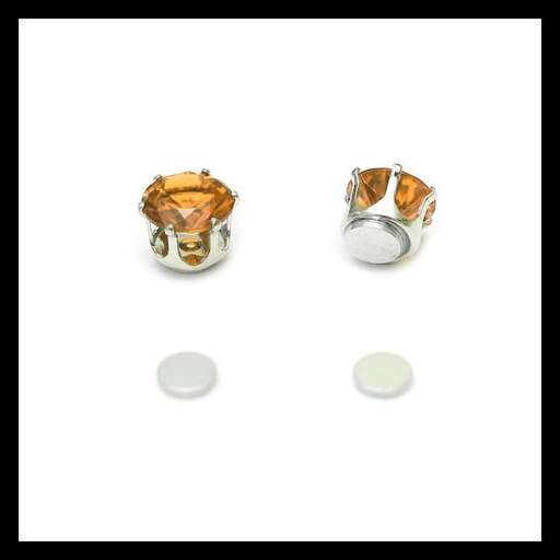 a pair of 18k white gold and diamond earrings