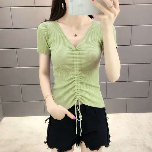i love the cut of the shirt.