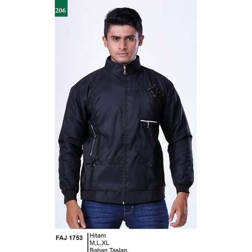 men's jacket in black with a zipper