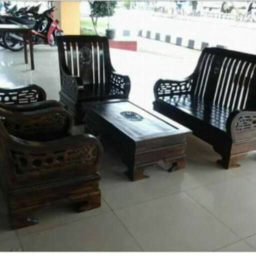 a bench in a lobby