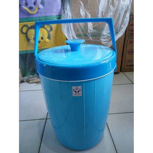 a blue plastic cooler with a handle.