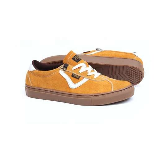 i'm not sure if i'm wearing these shoes.