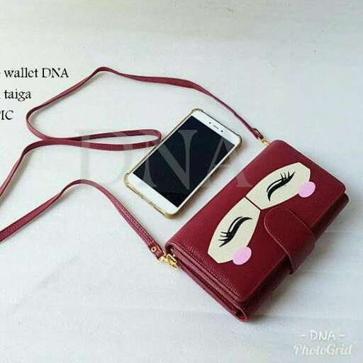 a cell phone that is connected to a cell phone.