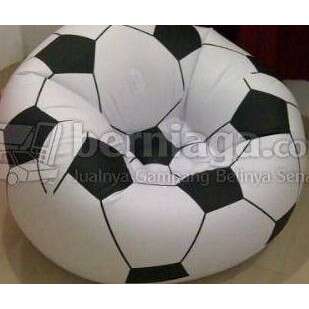 a soccer ball with a black and white pattern.