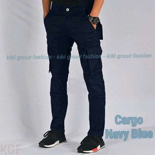 men's jeans with a t - shirt