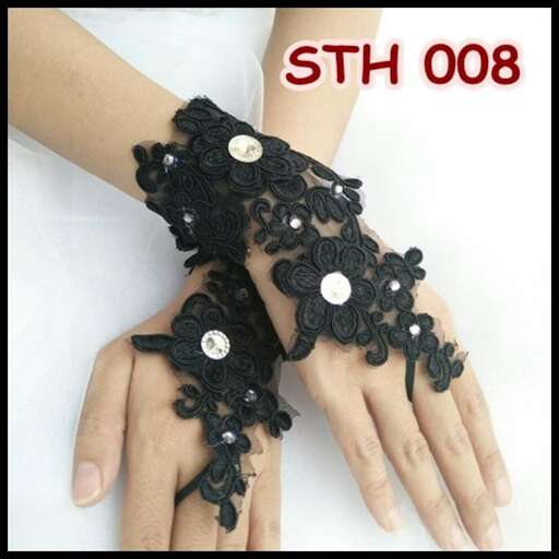 bracelets that are handmade from recycled plastic bottles