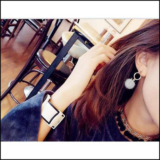 i'm not a fan of the earrings but i'm not sure what i'm doing.