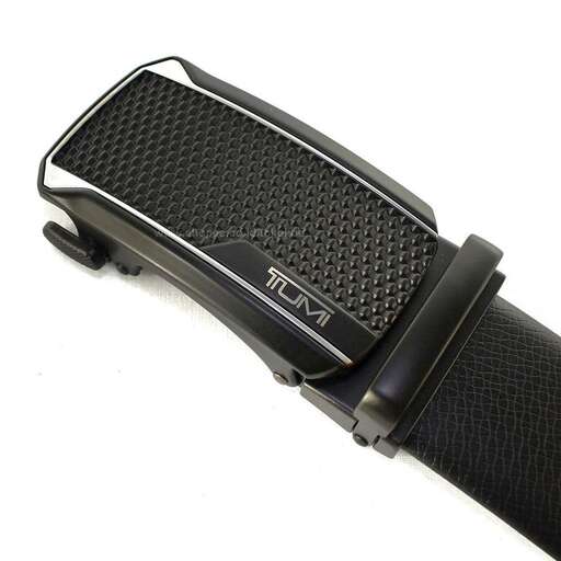 the strap is made from a single piece of plastic.