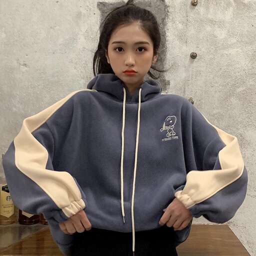 girl in blue and white