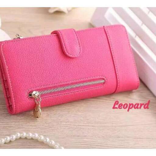 pink wallet with a zipper