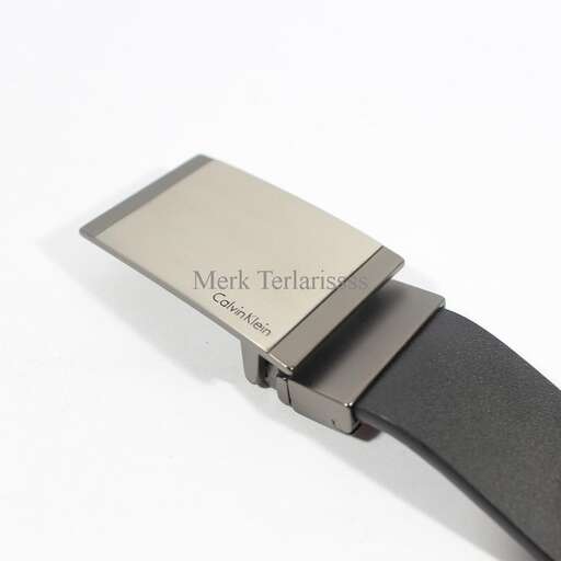 the strap is made of stainless steel.