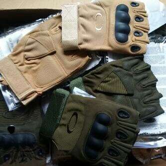 the gloves are made of plastic and the gloves are in the box.