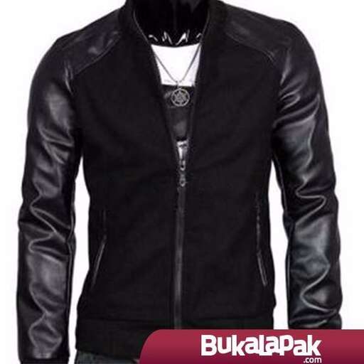 garment - a classic classic style with a hoodie and a white shirt.